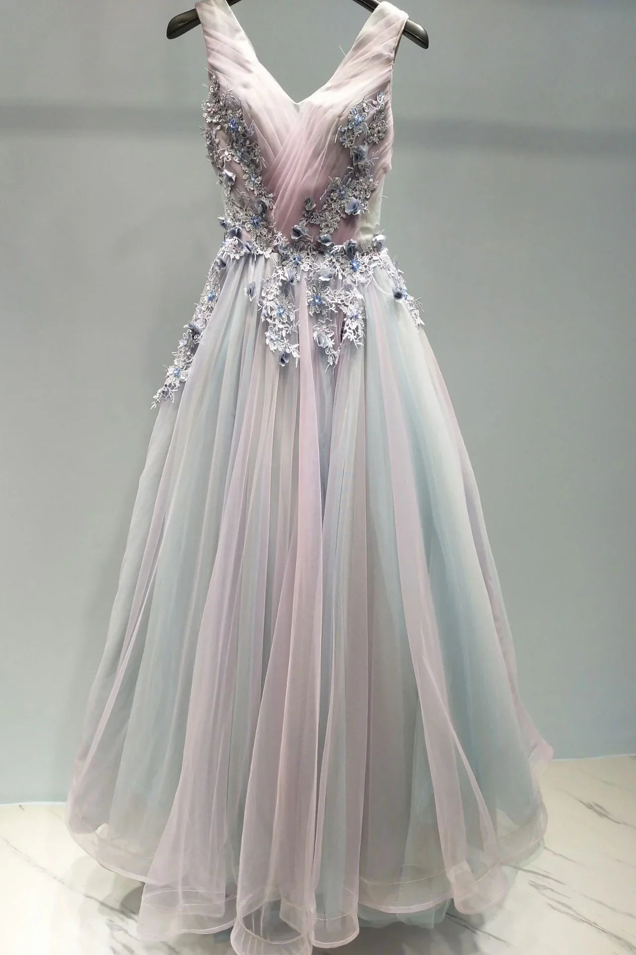 Unique v neck tulle lace applique long prom Wedding Dresses