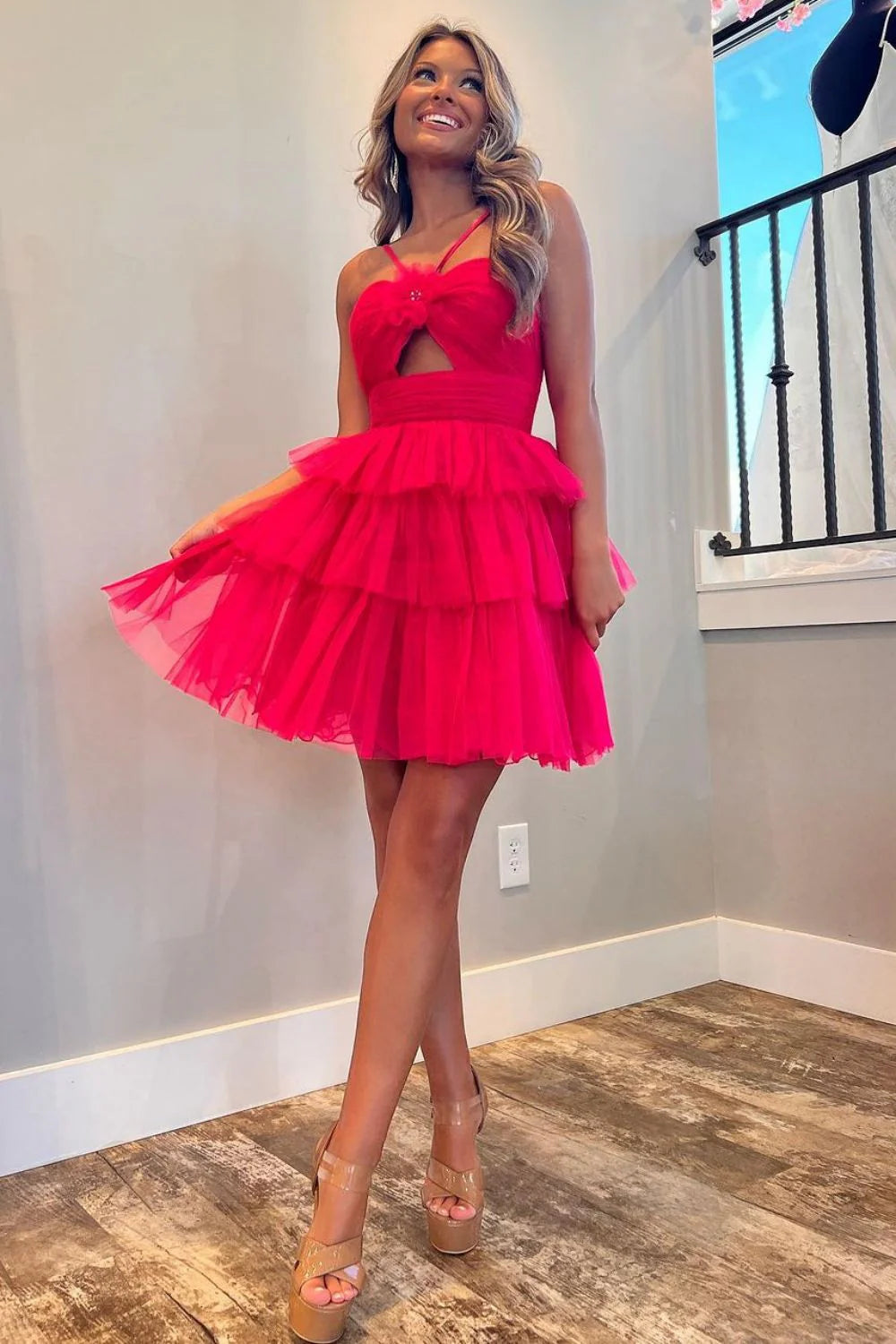 A-Line Halter Neck Flowers Keyhole Tiered Tulle Red Short Homecoming Dress