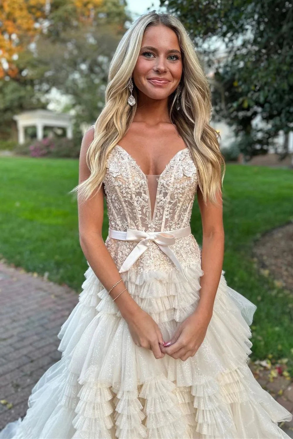 A-Line Off The Shoulder Applique Tulle Champagne Prom Dress With Split