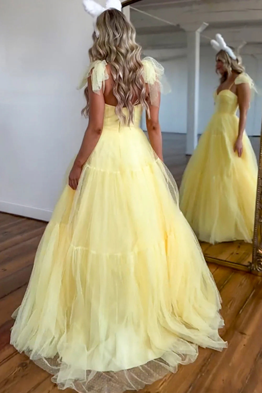A-Line Spaghetti Straps Tie Polka Dot Tulle Yellow Floor Length Prom Dress