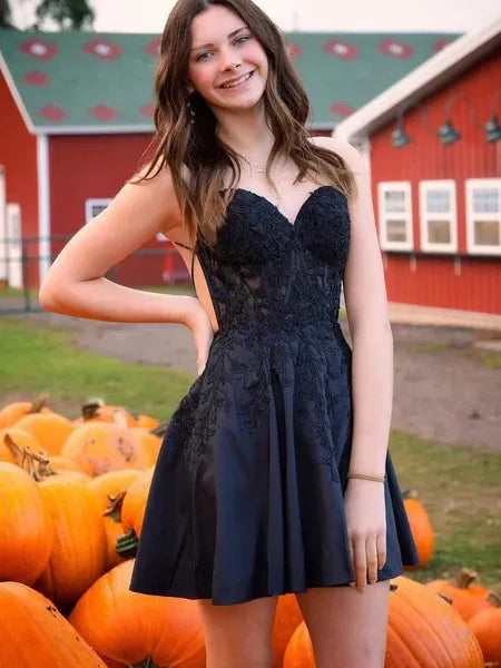 A-Line Sweetheart Lace Applique Open-Back Black Short Homecoming Dress