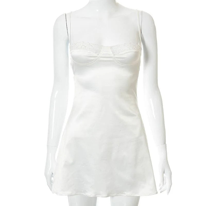 A-Line Sweetheart Lace Trim Backless satin White Mini Homecoming Dresses
