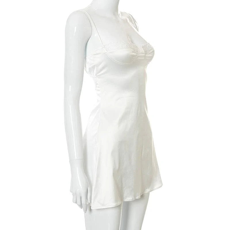 A-Line Sweetheart Lace Trim Backless satin White Mini Homecoming Dresses