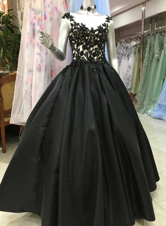 A-line Round Neckline Lace Applique Satin Black Long Prom Dress