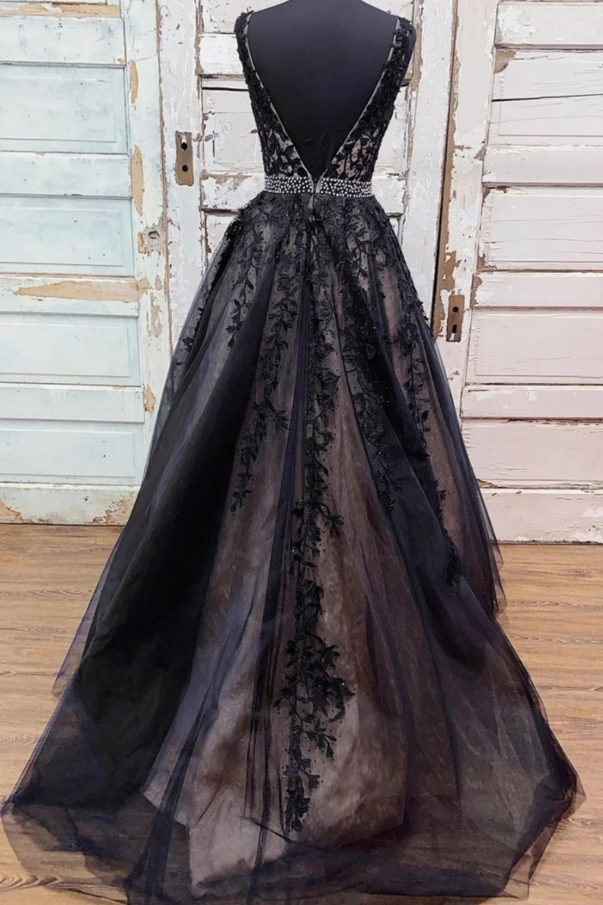 A Line V Neck Applique Beaded Backless Lace Black Long Prom Dress