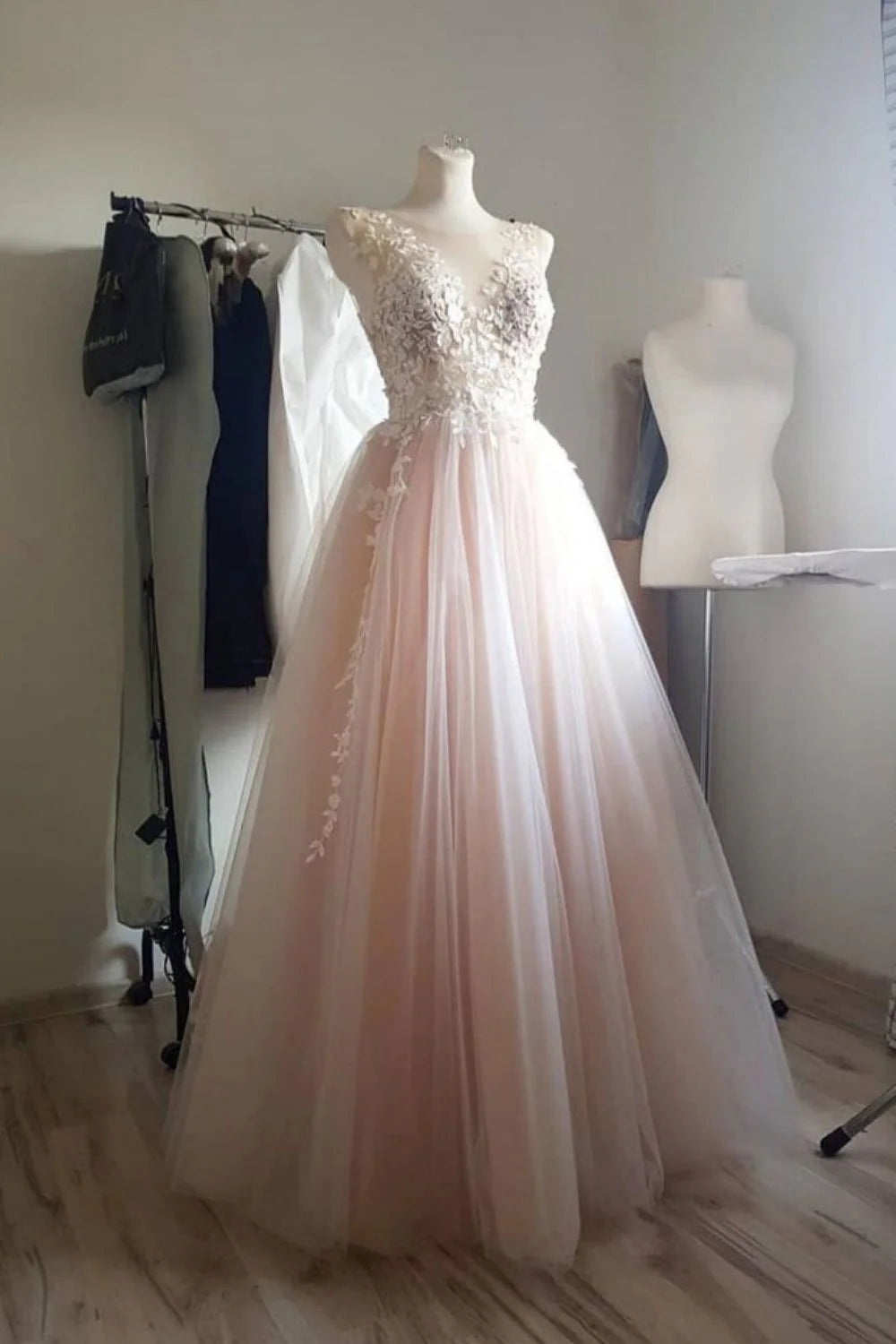 A Line V Neck V Back Appliques Tulle Pink Floor Length Prom Dress