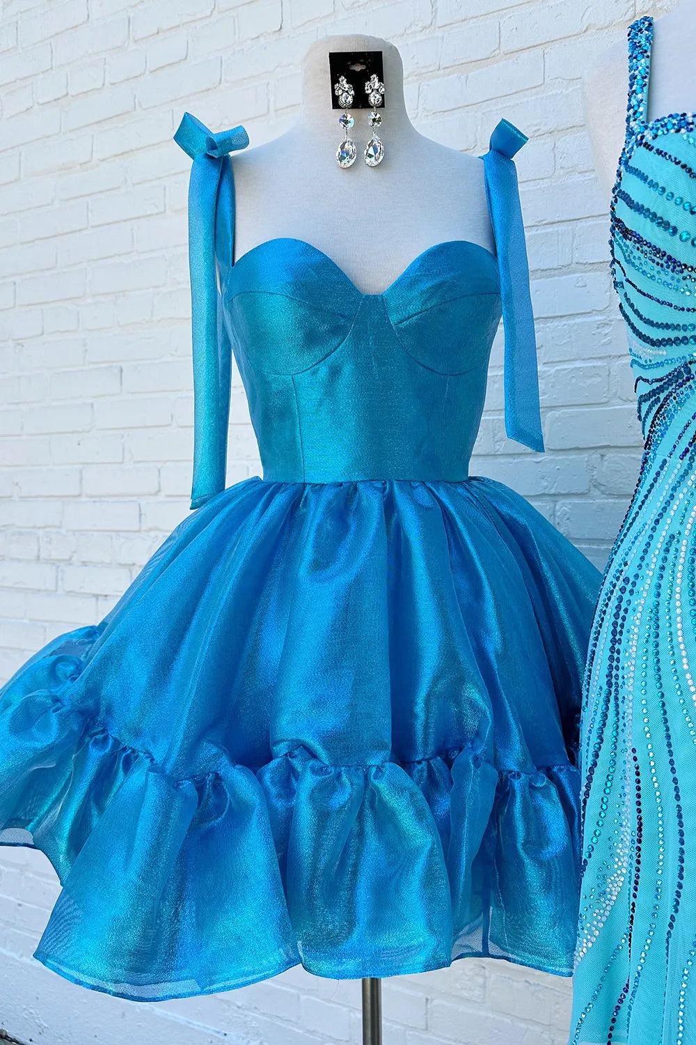 Beautiful A-Line Tie Straps Ruffle Organza Green Short Homecoming Dress