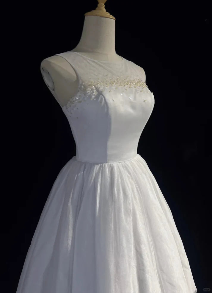 Beautiful A-line Round Neck Beaded Backless Tulle White Short Party Dress