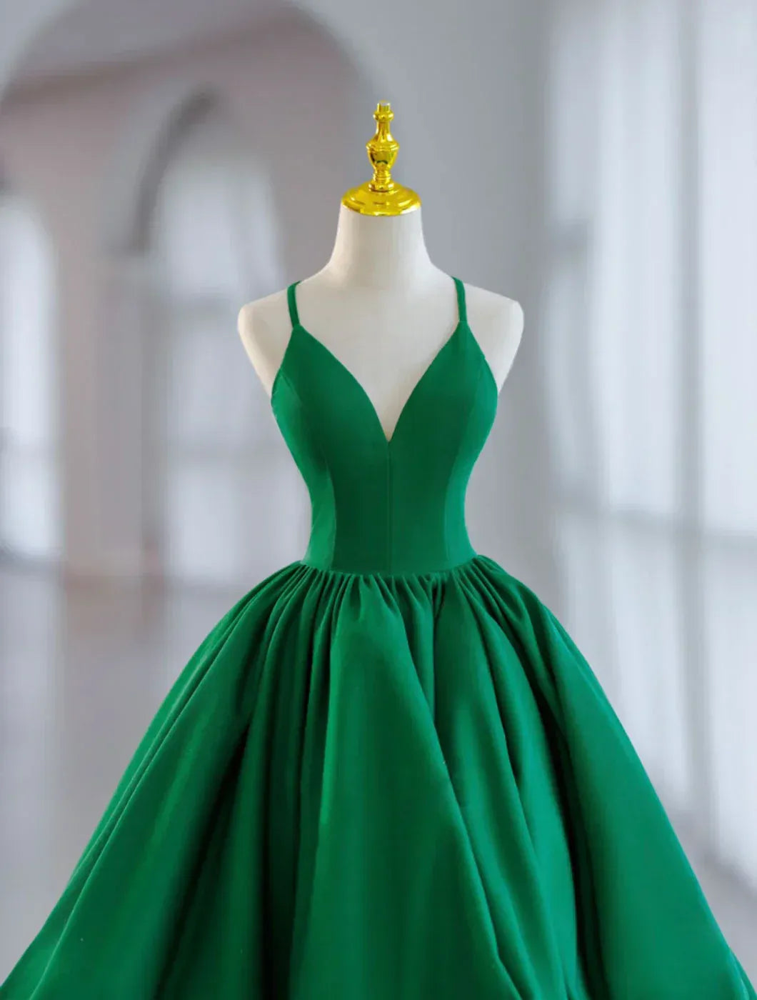 Bold Ball Gown V-Neck Sleeveless Ruched Emerald Green Maxi Prom Dress for Women Ready to Ship