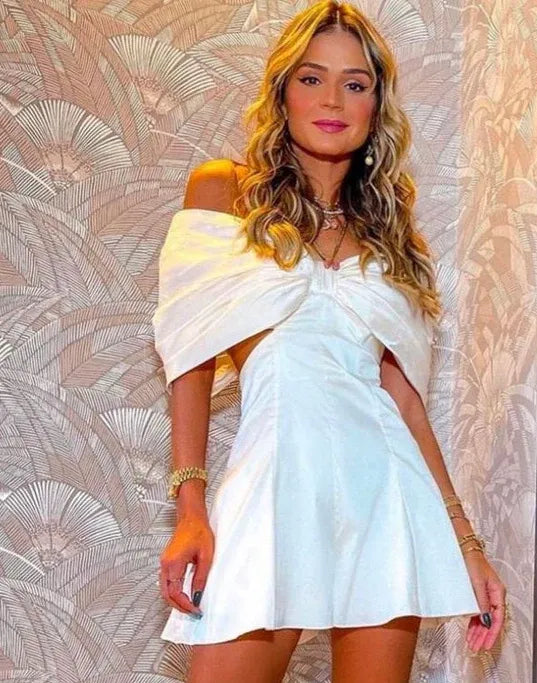 Charming A-Line Off-the-Shoulder Bow Satin White Mini Homecoming Dress