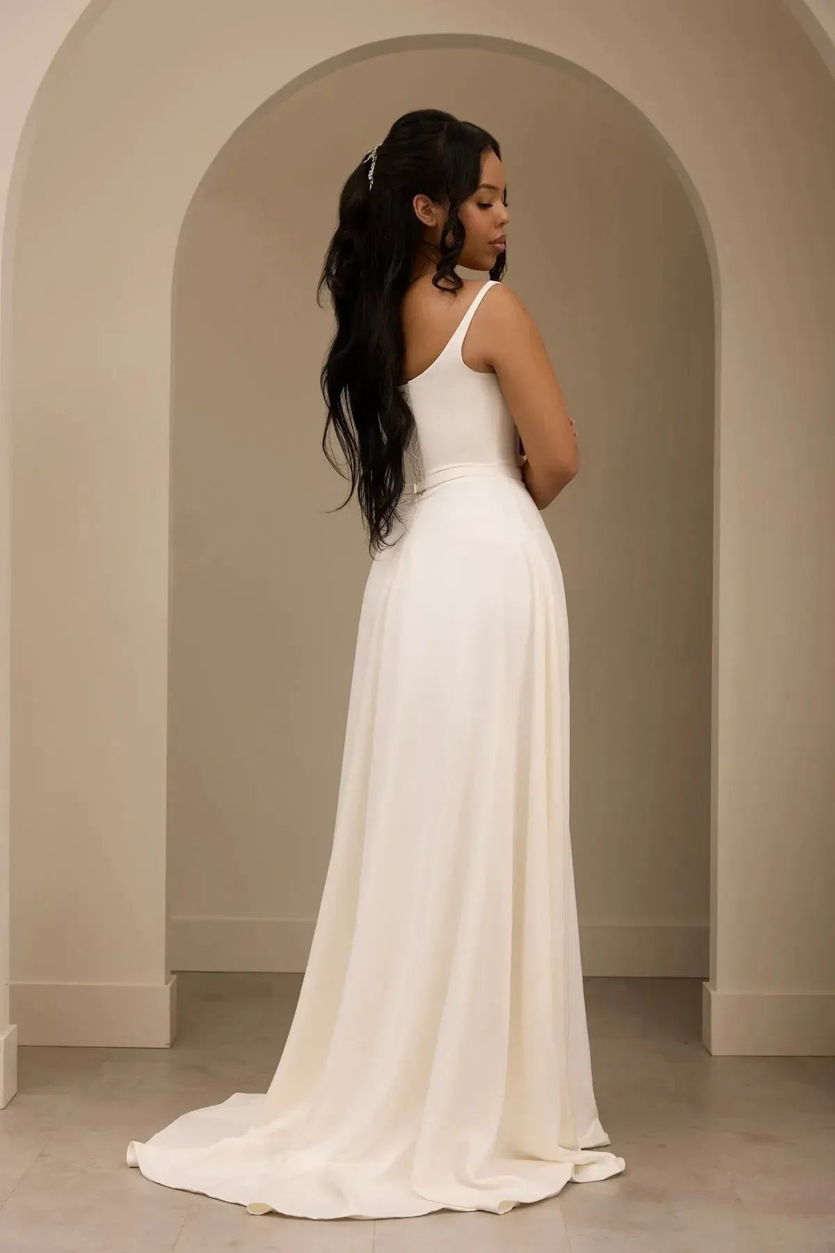Charming A-Line Sweetheart Floral Lace White Train Prom Dress With Slit