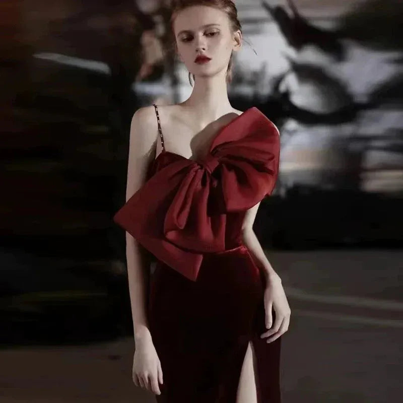 Charming Mermaid V-Neck Sleeveless Bow-Accented Burgundy Maxi Prom Dress for Women Custom