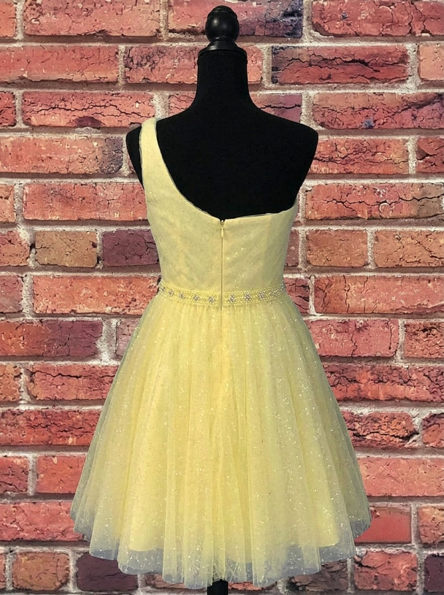 Charming A-Line One-Shoulder Beaded Glitter Yellow Short Homecoming Dress