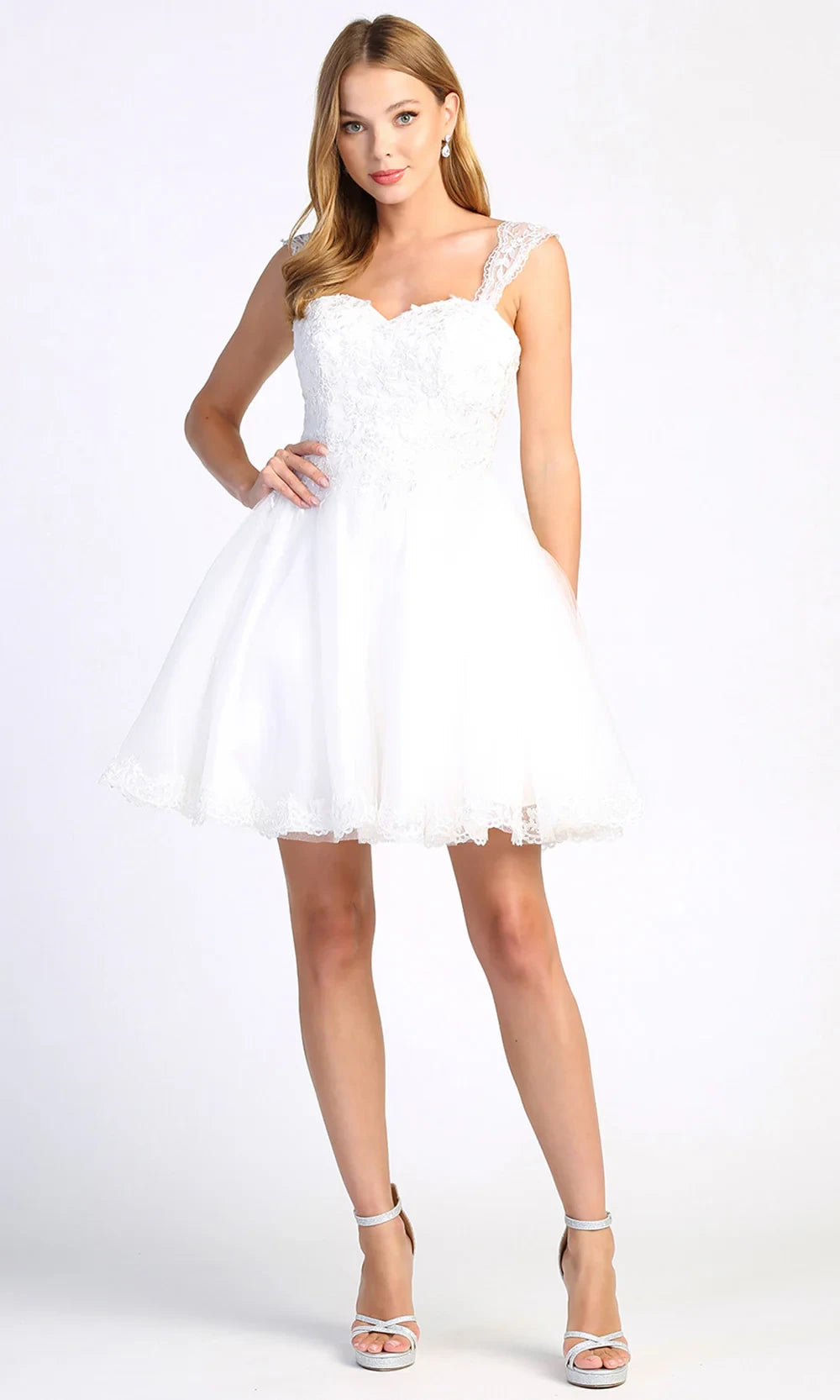 Charming A-Line Sweetheart Lace Strap Floral White Short Homecoming Dress