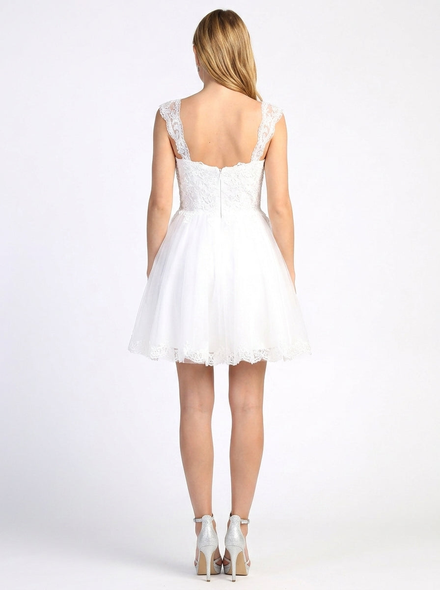 Charming A-Line Sweetheart Lace Strap Floral White Short Homecoming Dress