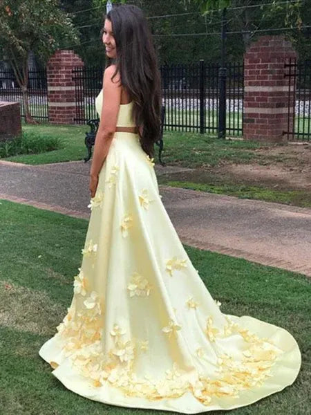 Cheerful A Line Round Neck Sleeveless 3D Flowers Satin Yellow Train Prom Dress