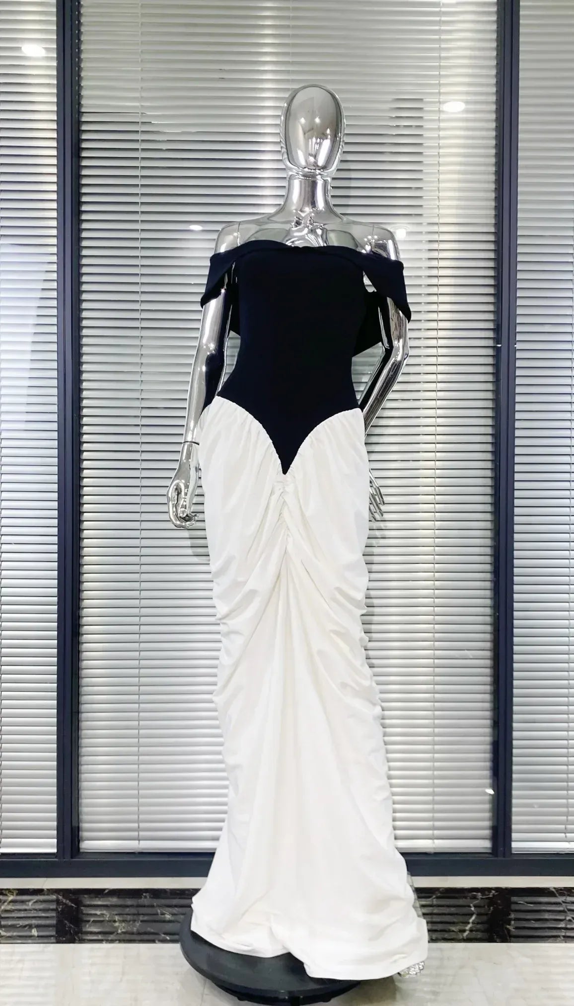 Chic Mermaid Off-Shoulder Corset Ruched Two-Tone White Long Evening Dress