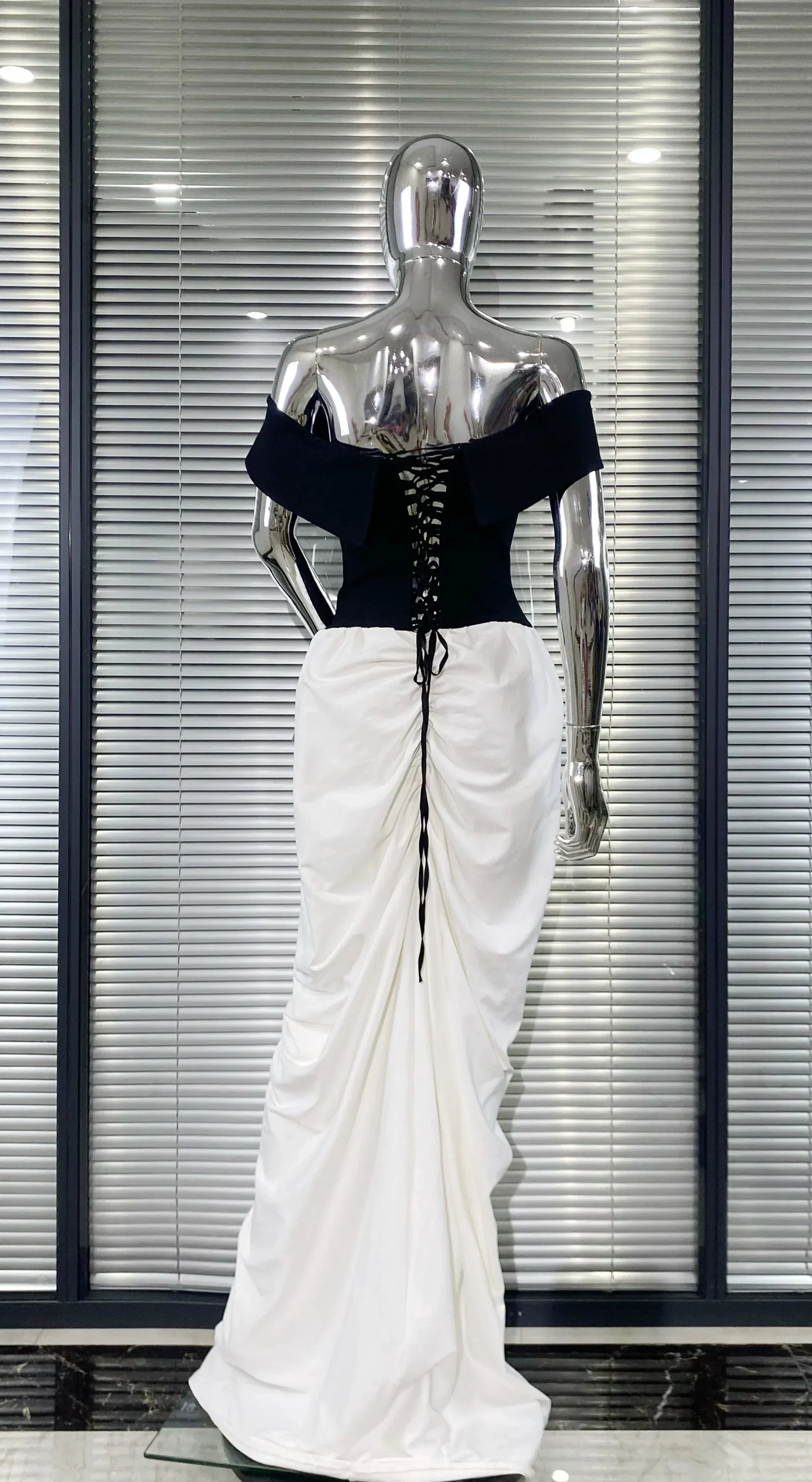 Chic Mermaid Off-Shoulder Corset Ruched Two-Tone White Long Evening Dress