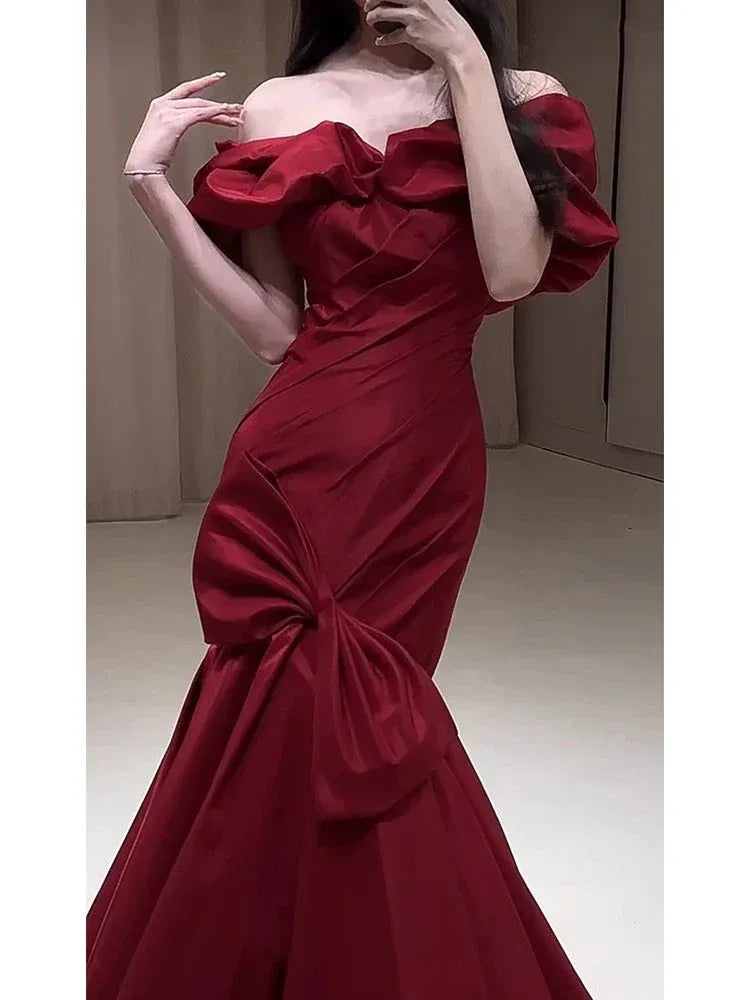 Chic Mermaid Off-the-Shoulder Sleeveless Bow Red Train Prom Dress for Women Custom