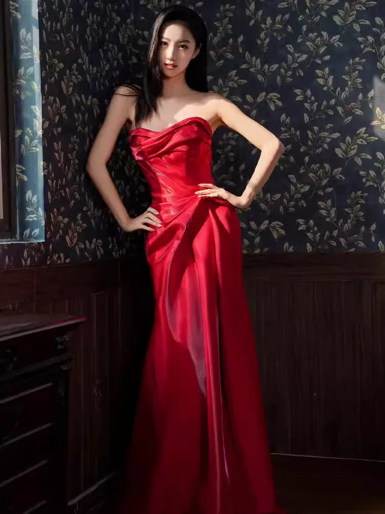 Chic Trumpet Strapless Sleeveless Draped Red Maxi Prom Dress for Women Custom