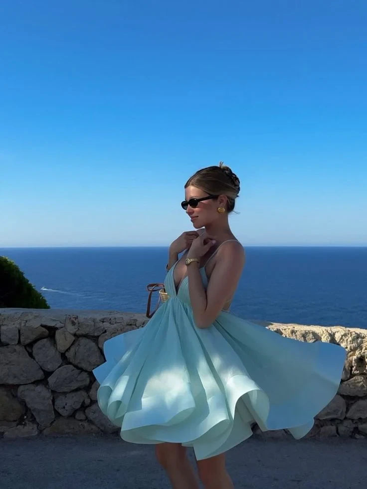 Chic A-Line Spaghetti Straps Ruched Crisscross Mint Green Mini Homecoming Dress