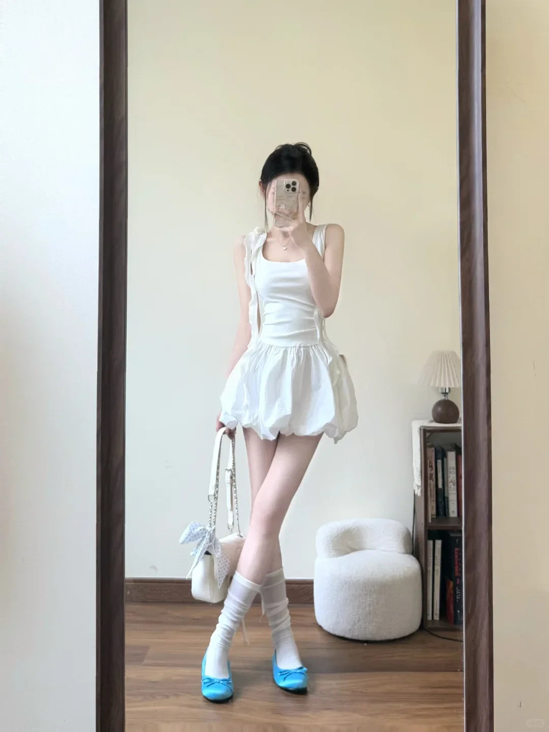 Chic A-Line Square Neck Ruffled White Mini Homecoming Dress With Bubble Hem