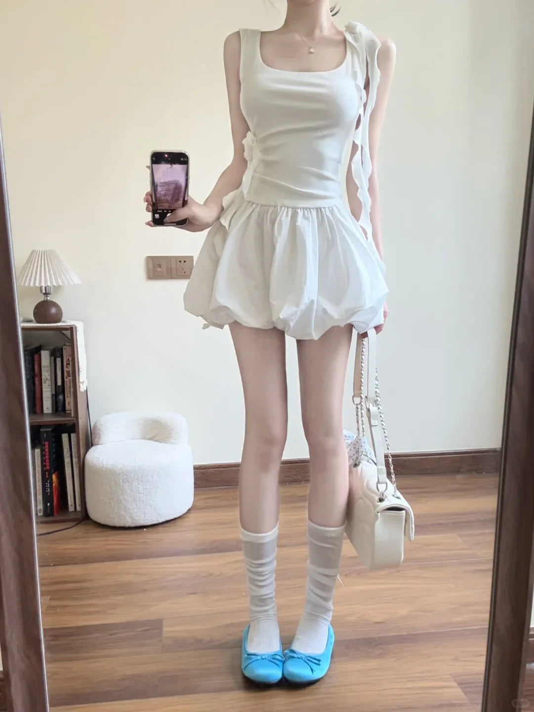 Chic A-Line Square Neck Ruffled White Mini Homecoming Dress With Bubble Hem