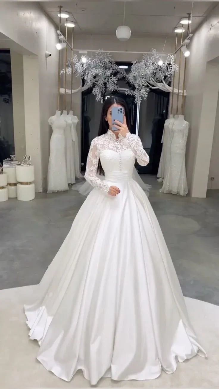 Classic Ball Gown High-Neck Long-Sleeve Lace White Maxi Wedding Dress for Women Custom