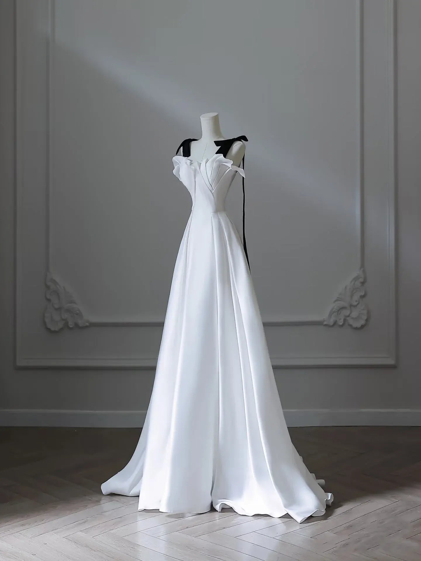 Dramatic Ballgown Off-Shoulder Contrast-Strap Satin White Floor-Length Evening Dress for Women