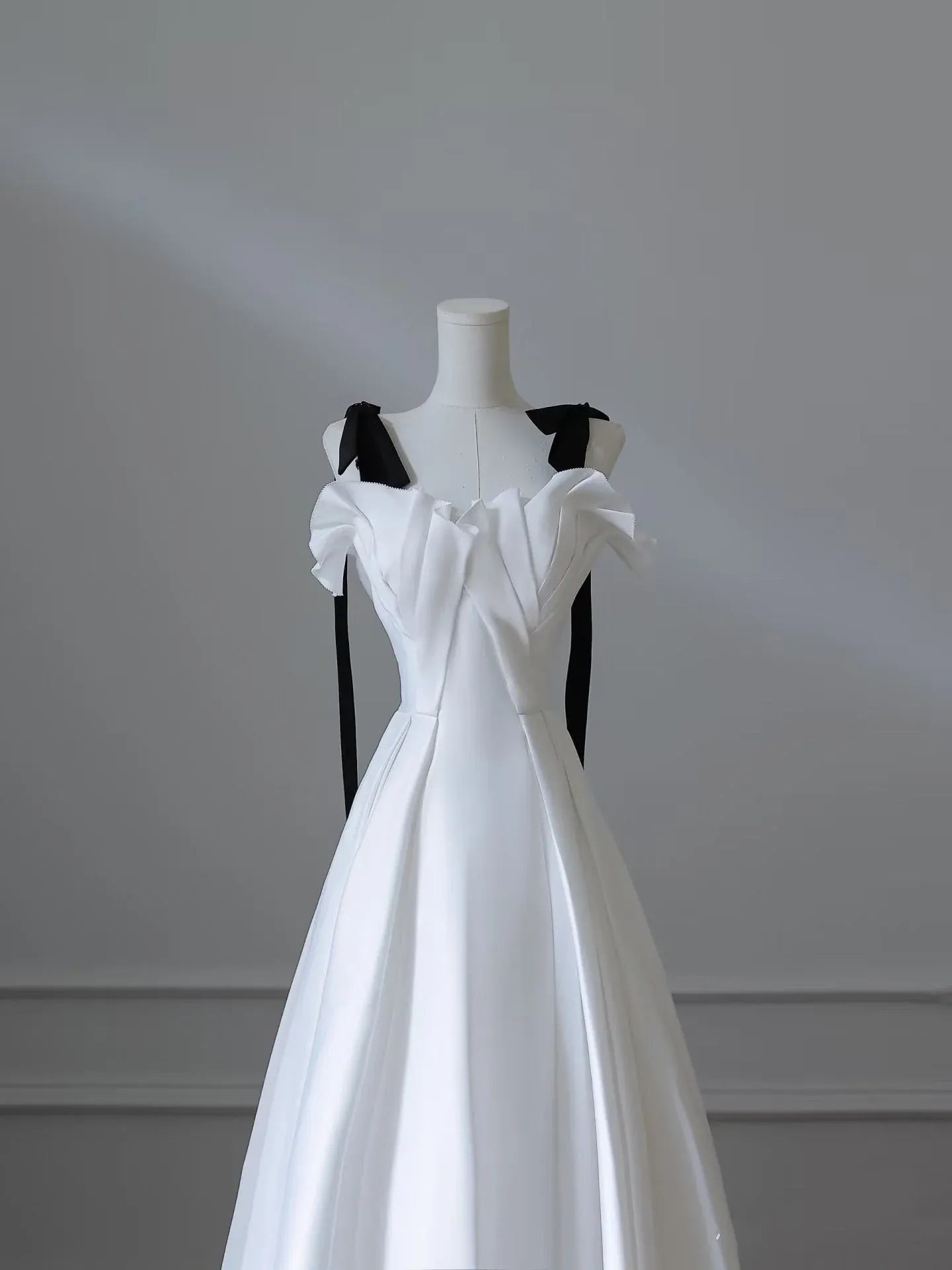 Dramatic Ballgown Off-Shoulder Contrast-Strap Satin White Floor-Length Evening Dress for Women