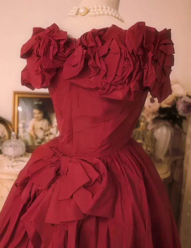 Dramatic Ballgown Off-the-Shoulder Short-Sleeve Ruffled Burgundy Short Prom Dress for Women Custom