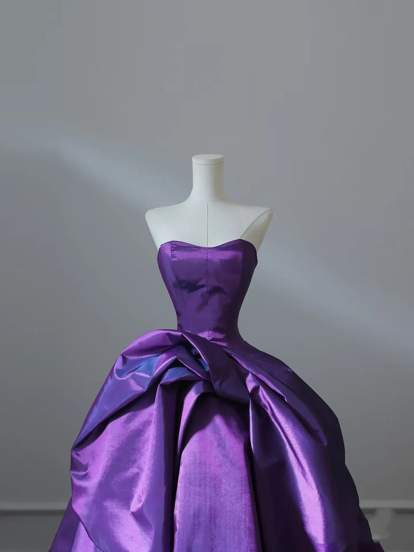 Dramatic Ballgown Strapless Sleeveless Bow-Accented Purple Maxi Prom Dress for Women