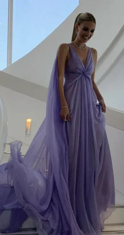 Dreamy Chiffon Long Evening Dress Lavender Halter-Neck Cape-Sleeve Party Gown for Women
