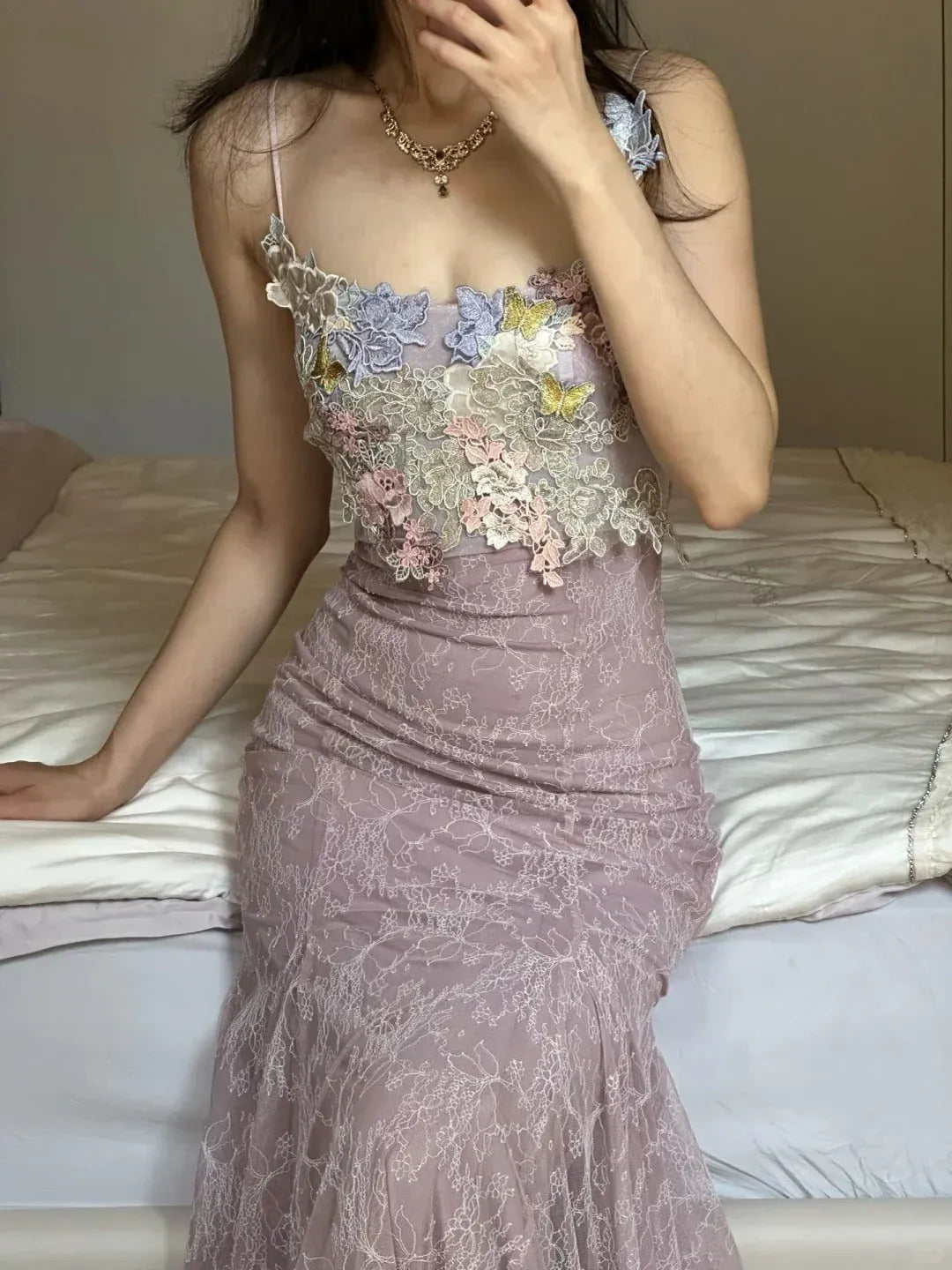 Dreamy Mermaid Spaghetti Strap Floral Applique Lace Lavender Prom Dress