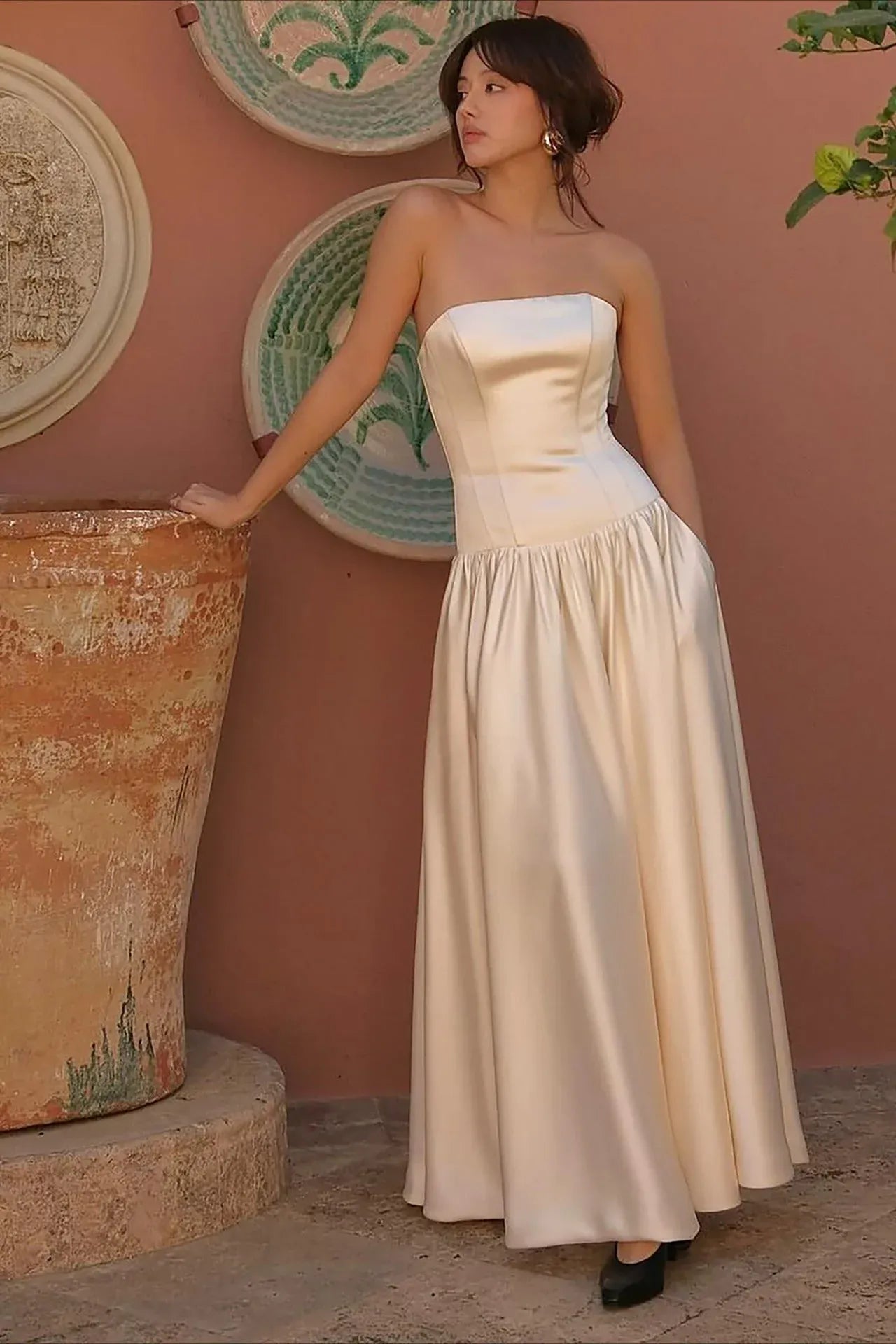 Elegant A-Line Strapless Corset Bow Satin Ivory Long Prom Dress With Pockets