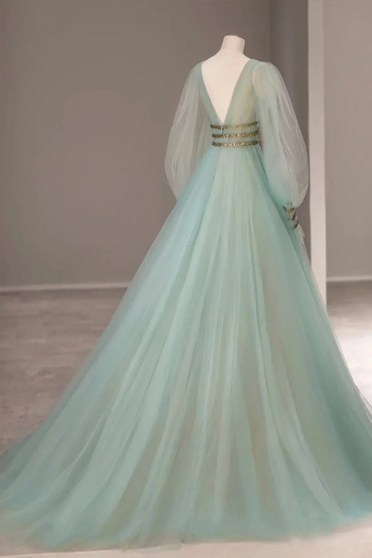Elegant A-Line V-Neck Long Sleeve Backless Sweep/Brush Train Prom Dress