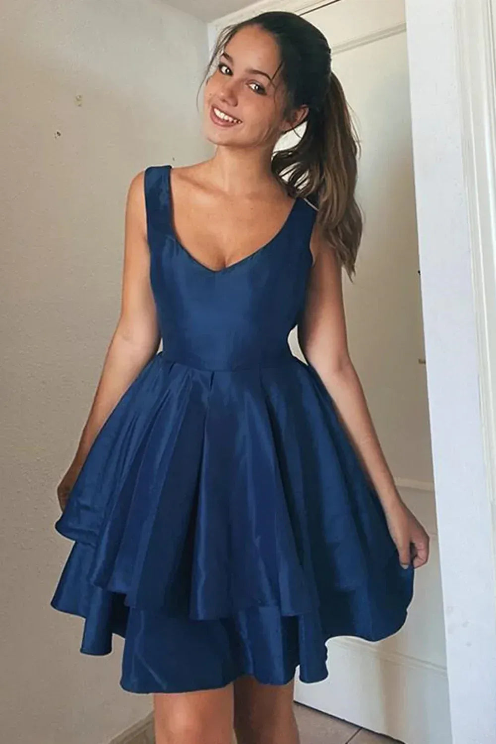 Elegant A-Line V-Neck Open Back Tiered Navy Blue Short Homecoming Dress