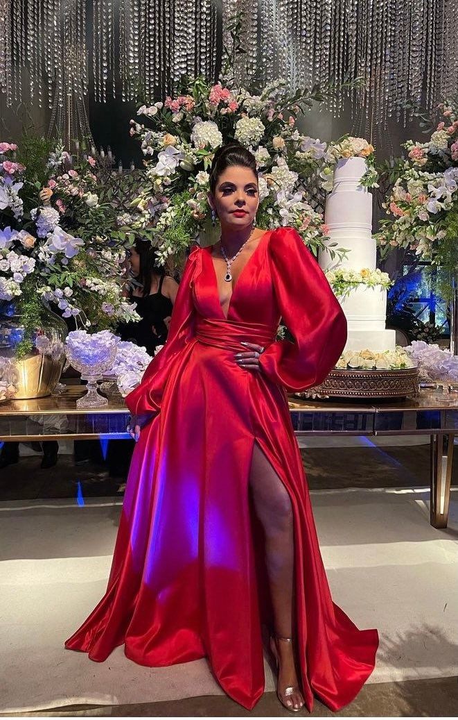 Elegant A-Line V Neck Long Sleeve Split Floor-Length Prom Dress