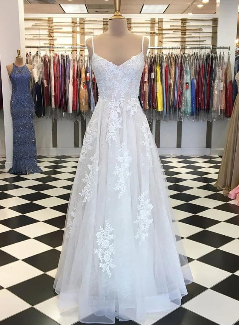 Elegant A-line V Neck Applique Lace Tulle White Long Prom Dress