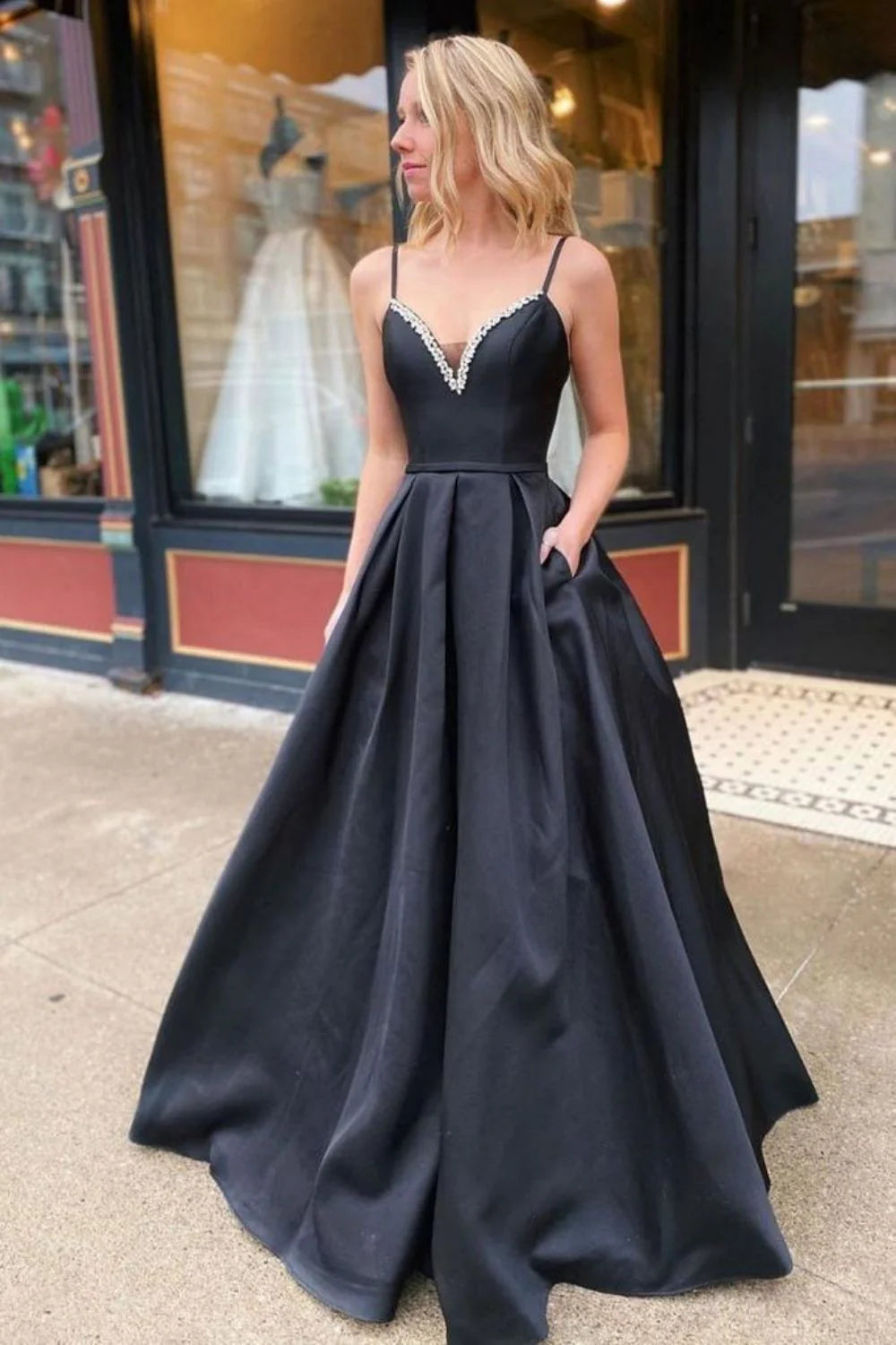 Elegant A Line Spaghetti Straps Beaded Black Prom Dress With pockets