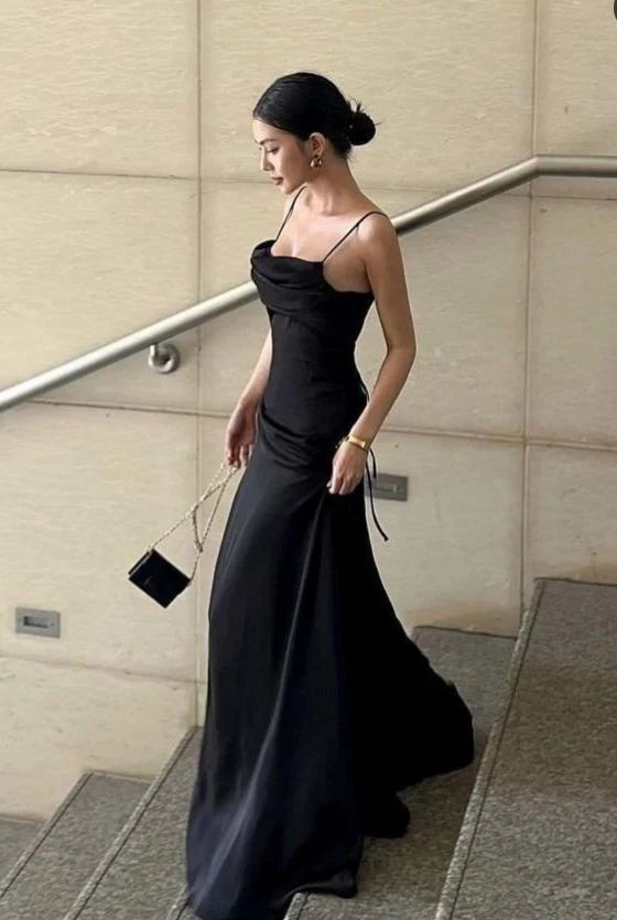 Elegant A Line Spaghetti Straps Pleated Black Long Prom Dress For Women