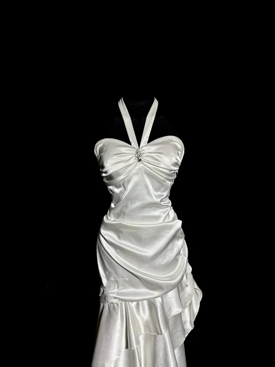 Elegant Asymmetrical Halter-Neck Sleeveless Ruffled Satin Ivory Evening Dress for Women