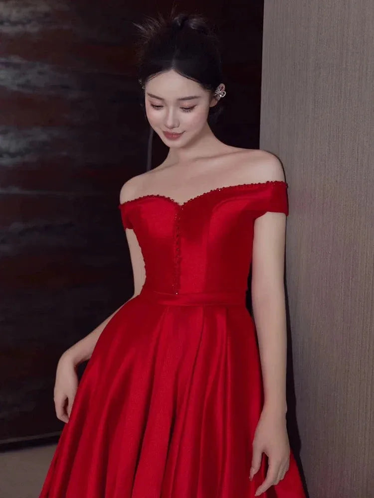 Elegant Ballgown Off-the-Shoulder Sleeveless Ruched Red Maxi Prom Dress for Women Custom