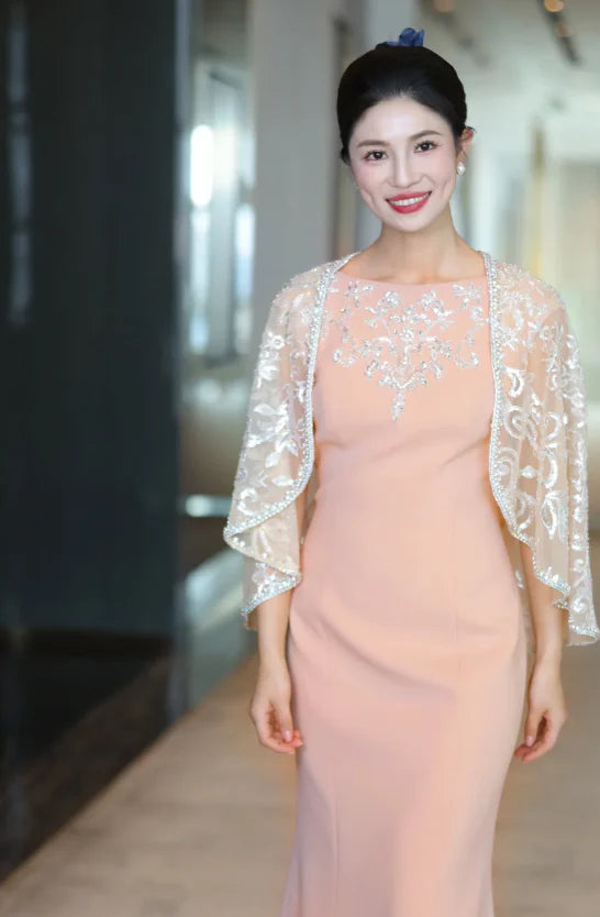 Elegant Mermaid Bateau Satin Pink Mother of the Bride Dresses With Cape