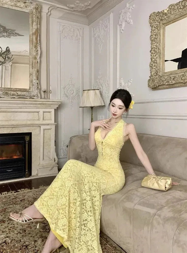 Elegant Mermaid Halter Sleeveless Lace-Accent Yellow Long Prom Dress for Women Ready to Ship
