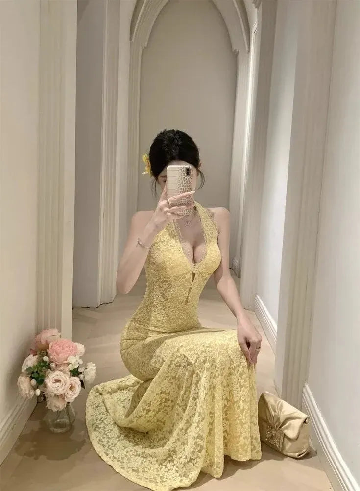 Elegant Mermaid Halter Sleeveless Lace-Accent Yellow Long Prom Dress for Women Ready to Ship