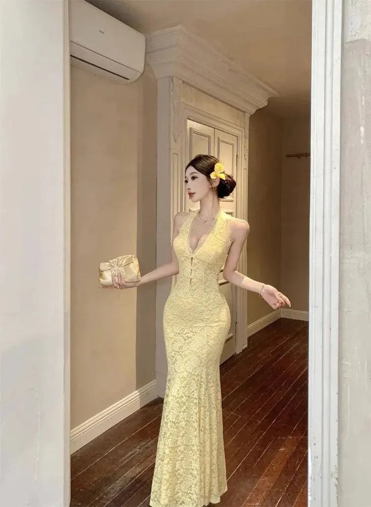 Elegant Mermaid Halter Sleeveless Lace-Accent Yellow Long Prom Dress for Women Ready to Ship