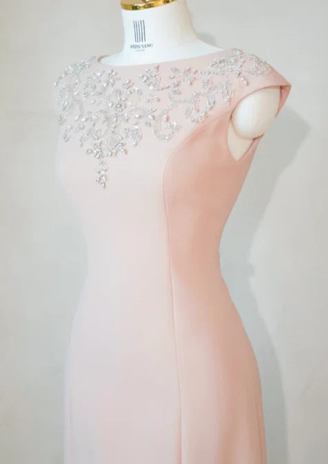 Elegant Mermaid Jewel Satin Pink Mother of the Bride Dresses With Beaded
