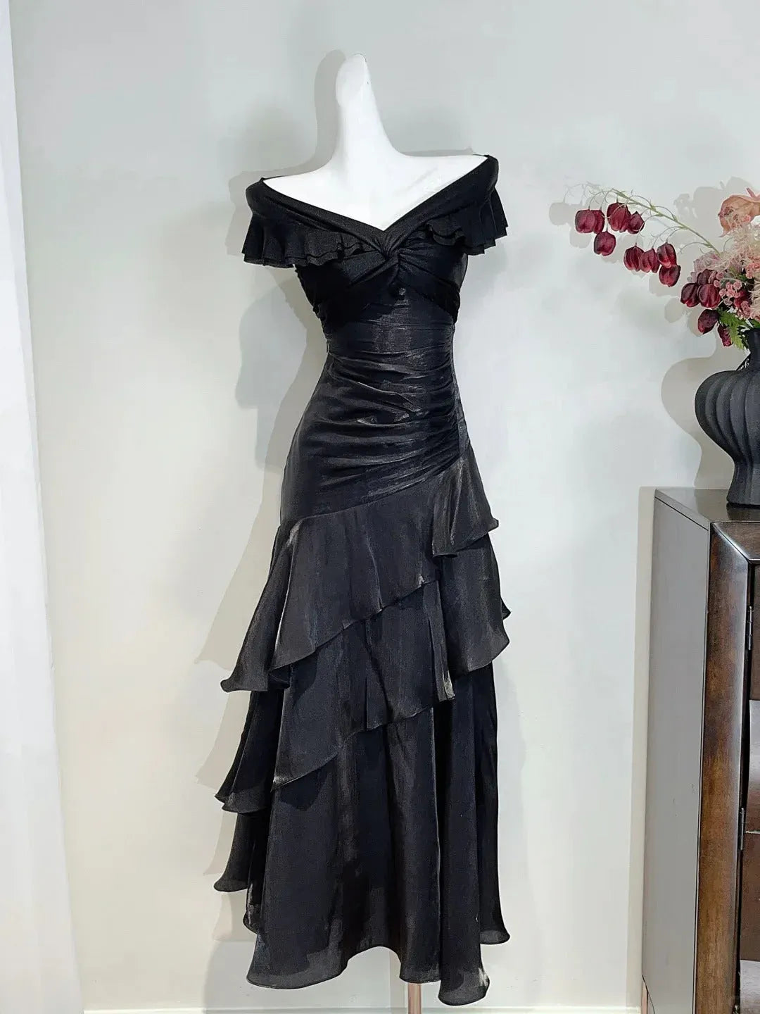 Elegant Mermaid Off-Shoulder Sleeveless Ruffled Satin Black Maxi Evening Dress