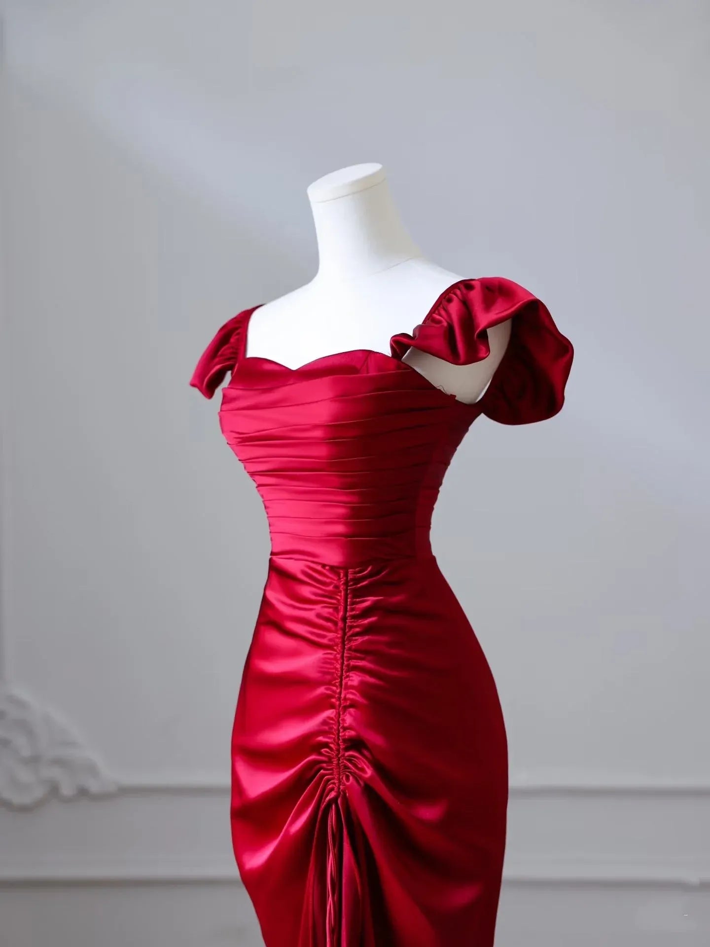 Elegant Mermaid Off-the-Shoulder Puff-Sleeve Ruched Satin Red Floor-Length Evening Dress for Women